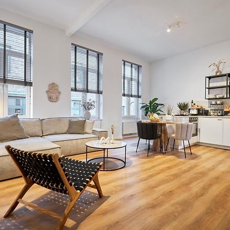 Park Avenue Apartments - Dom Mit Stil - Kueche - Parkplatz - Wlan - 65 Zoll Tv - Netflix Köln Kültér fotó