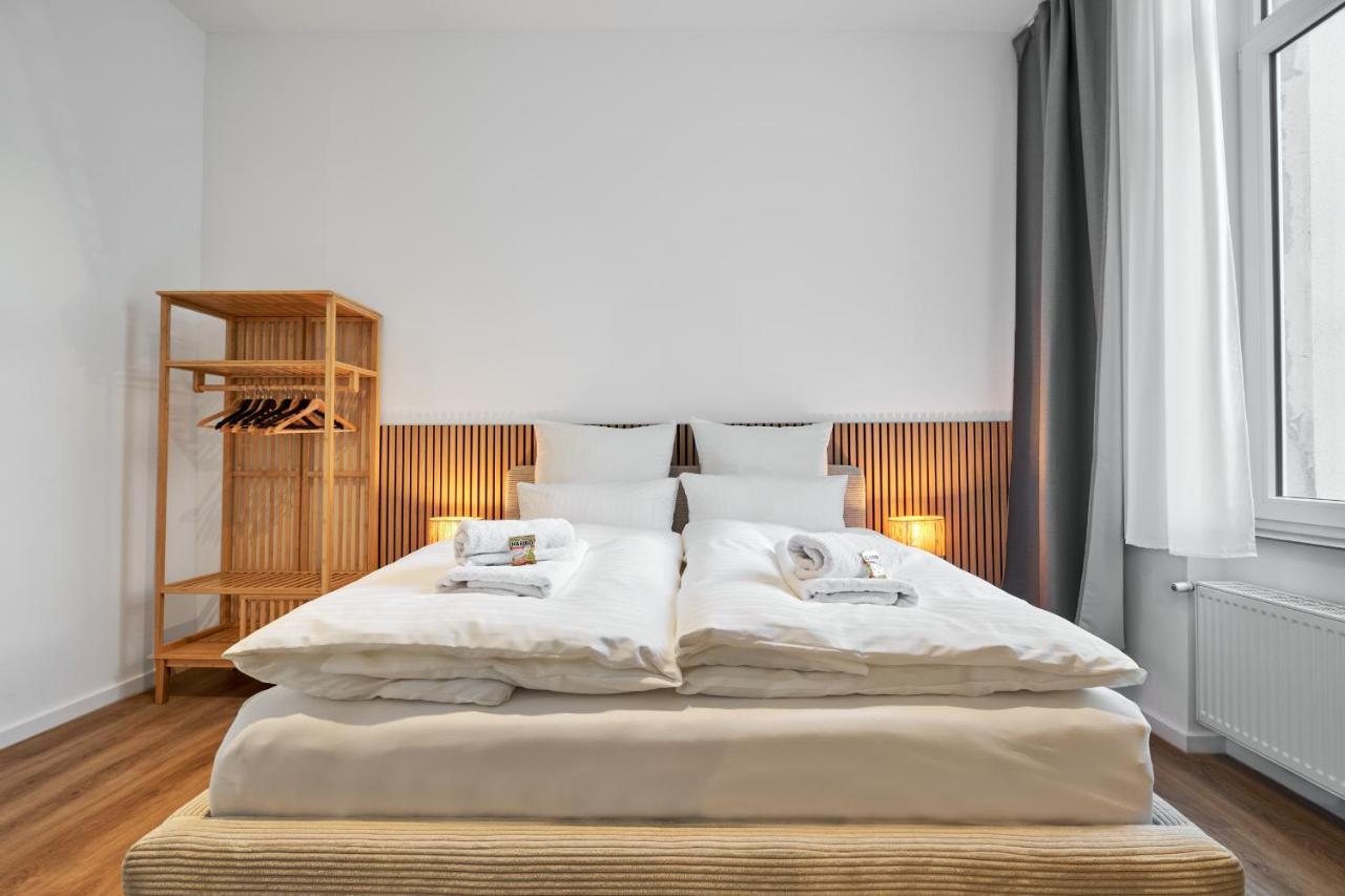 Park Avenue Apartments - Dom Mit Stil - Kueche - Parkplatz - Wlan - 65 Zoll Tv - Netflix Köln Kültér fotó