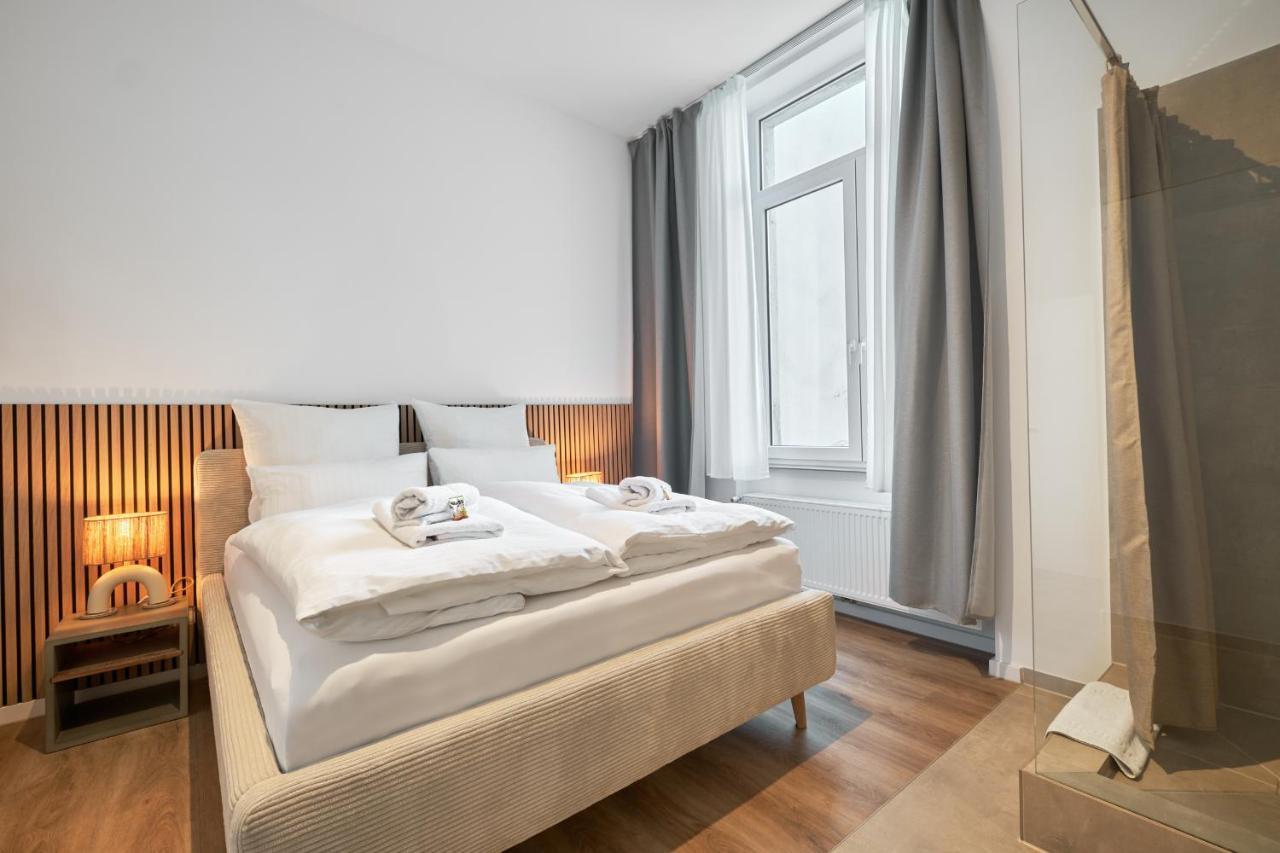 Park Avenue Apartments - Dom Mit Stil - Kueche - Parkplatz - Wlan - 65 Zoll Tv - Netflix Köln Kültér fotó