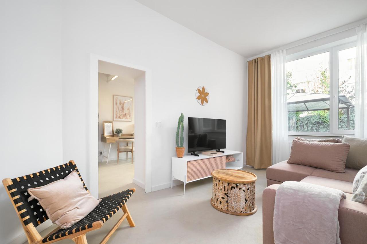Park Avenue Apartments - Dom Mit Stil - Kueche - Parkplatz - Wlan - 65 Zoll Tv - Netflix Köln Kültér fotó